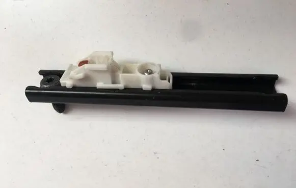 Renault Captur Seat belt adjustment motor 878248632R 5061310