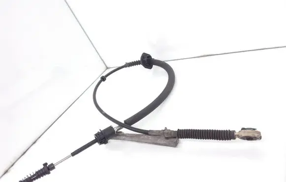 Gear shift cable linkage