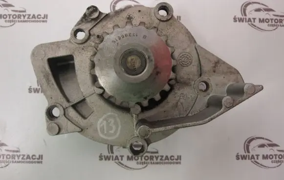 Ford Kuga II Water pump 140KM