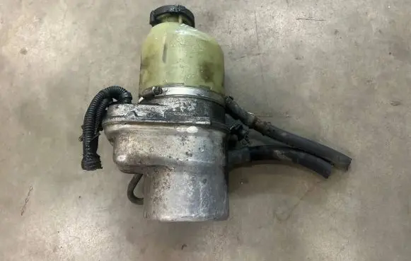 Opel Zafira A Power steering pump 104008500309400