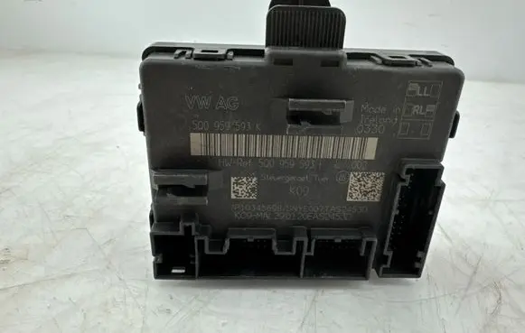 Volkswagen Golf VII Door control unit/module 5Q0959593K