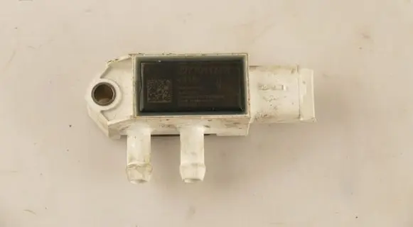 Nissan X-Trail T32 Exhaust gas pressure sensor 227701177R
