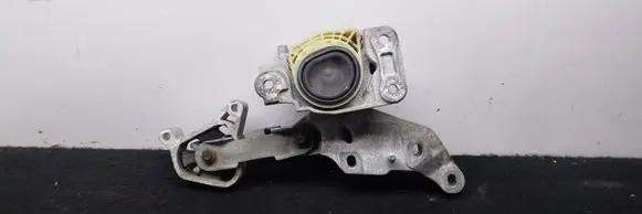 Mercedes-Benz Vito Viano W447 Engine mount bracket A4472410713