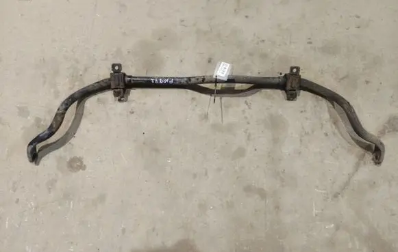 Saturn Vue Front anti-roll bar/sway bar 