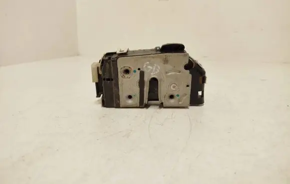 Dodge Caliber Rear door lock