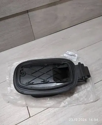Porsche Cayenne (9Y0 9Y3) Fuel tank cap trim 9Y3809857