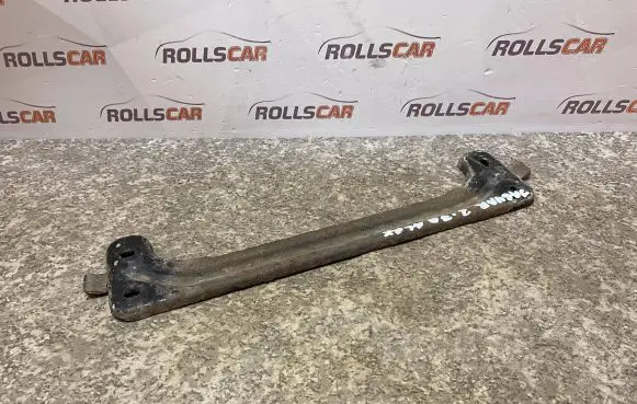 Jaguar S-Type Muffler mount bracket/holder 