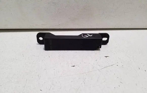 Mercedes-Benz EQC Keyless system antenna A2059053005