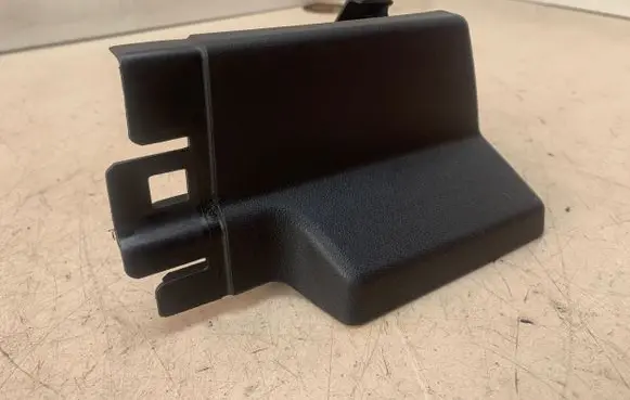 Toyota Verso Front driver seat rail trim 721380F030