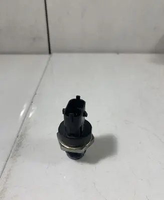 Fuel pressure sensor
