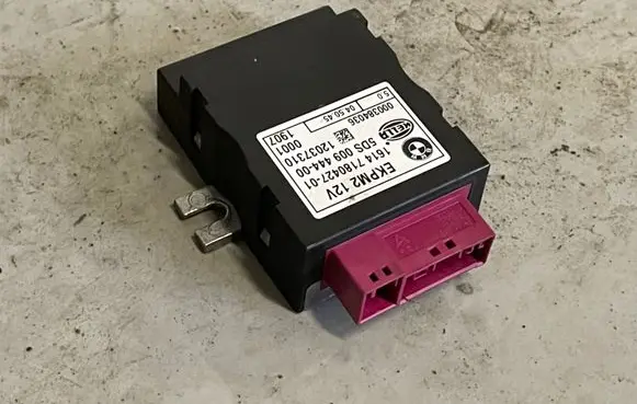 BMW 5 E60 E61 Fuel injection pump control unit/module 7180427 000384036 12037310