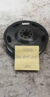 Audi A6 S6 C6 4F Crankshaft pulley 06E105255A