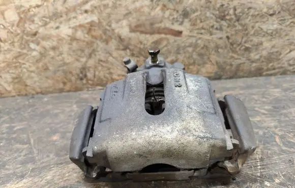 Porsche 928 Front brake caliper