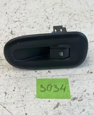 Renault Master III Electric window control switch 8200548968 1007478