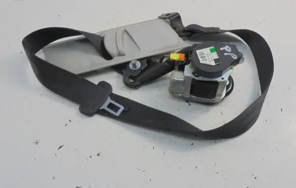 Skoda Rapid (NH) Set of seat belts 621493000