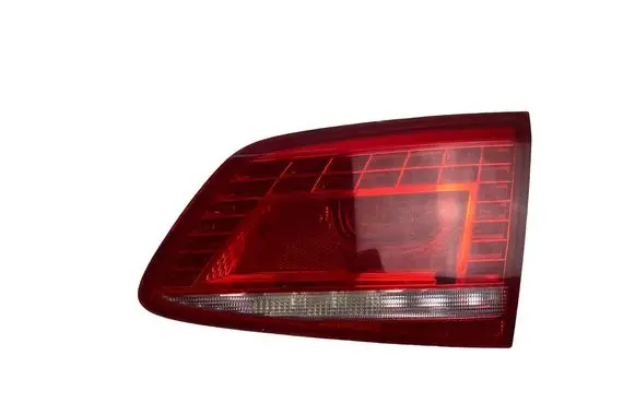 Volkswagen PASSAT B7 Tailgate rear/tail lights