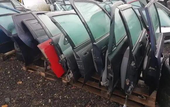 Peugeot 406 Front door PILKOS