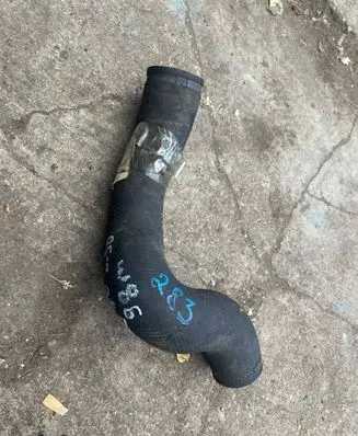 Volvo V70 Intercooler hose/pipe