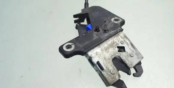 Audi A4 S4 B6 8E 8H Tailgate/trunk/boot lock/catch/latch 8E5827505B