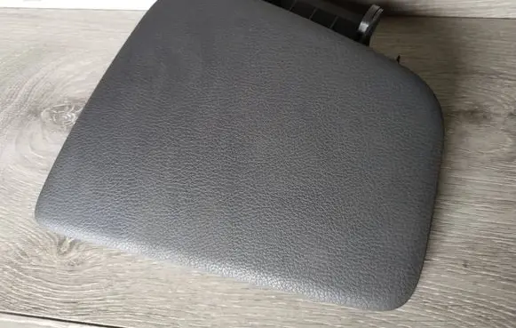 Toyota Previa (XR30, XR40) II Glove box lid/cover NF412S