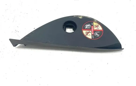 Renault Megane III Dashboard side end trim 689200005R 1004613 G40352M