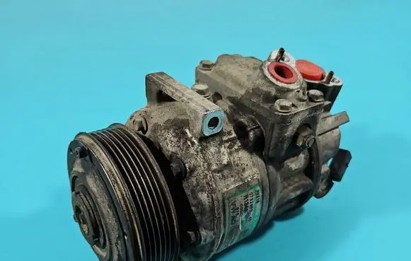 Volkswagen Touran I Air conditioning (A/C) compressor (pump) 1K0820803Q IMPRK1609228