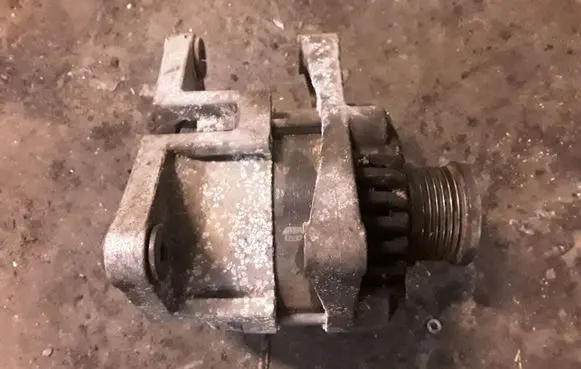 Opel Insignia A Generator/alternator 13500577