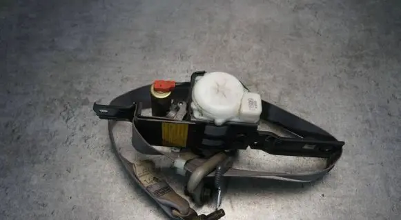 Nissan Almera Front seatbelt 0428154 NSB085NL74 085NL74