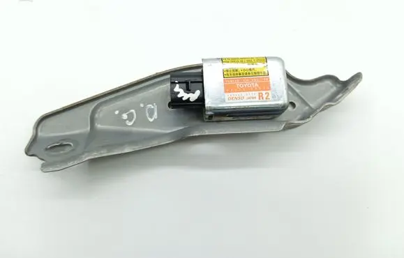 Lexus GS 300 350 430 450H Airbag deployment crash/impact sensor 8983330020