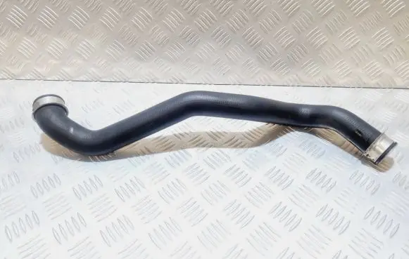 Mercedes-Benz S W221 Engine coolant pipe/hose A2215010891