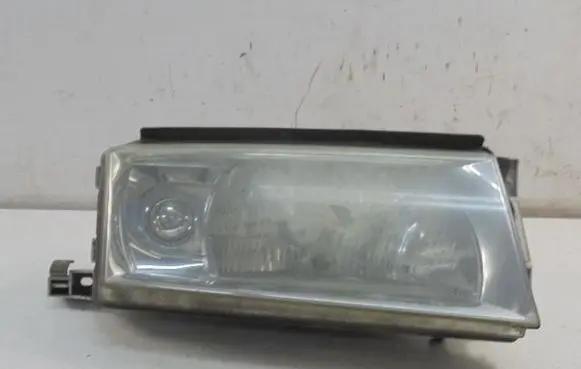 Skoda Octavia Mk1 (1U) Headlight/headlamp 1U1941016D