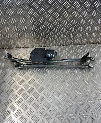 Audi A6 C7 Front wiper linkage and motor 4G1955023A