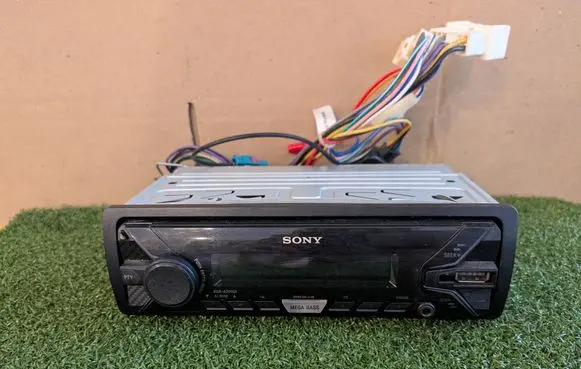 Renault Master III Radio/CD/DVD/GPS head unit 457608301 10R0513624 1590548