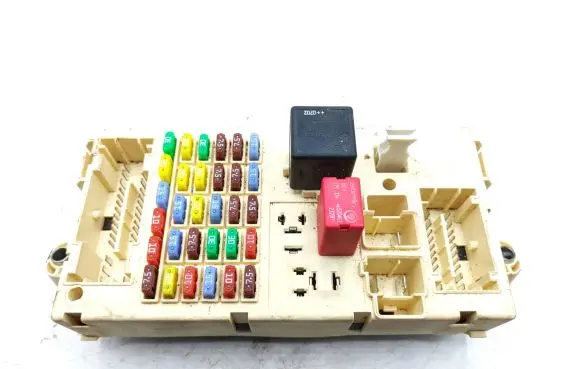 Alfa Romeo 159 Fuse module 50510079