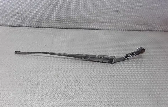 KIA Carens I Front wiper blade arm