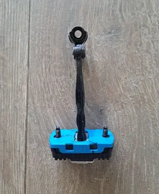 KIA Sportage Front door check strap stopper DGD