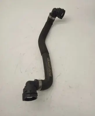 Mercedes-Benz GLC X253 C253 Engine coolant pipe/hose A2135017400