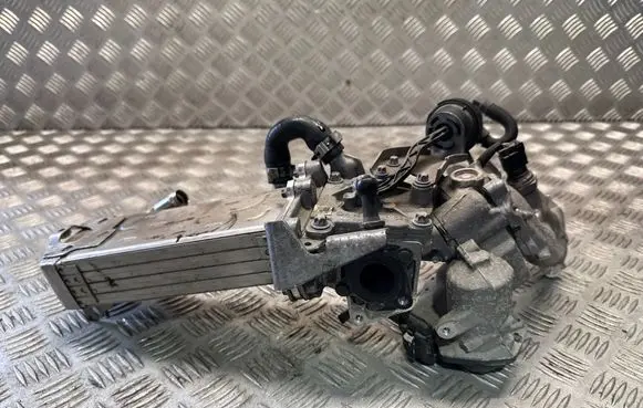 Mercedes-Benz A W176 EGR valve cooler A6511400675