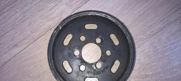 Skoda Octavia Mk1 (1U) Power steering pump pulley 038145255a
