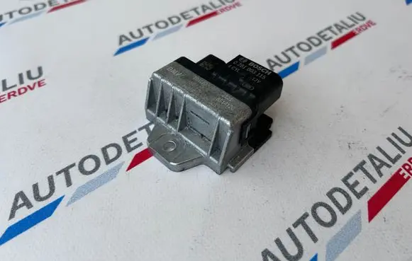 BMW X1 F48 F49 Glow plug pre-heat relay 8514120 0281003115 12218514120