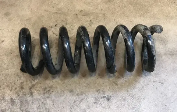 Mercedes-Benz E A207 Rear coil spring