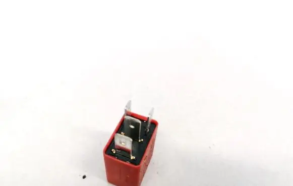 Alfa Romeo Mito Other relay 11130885E D272