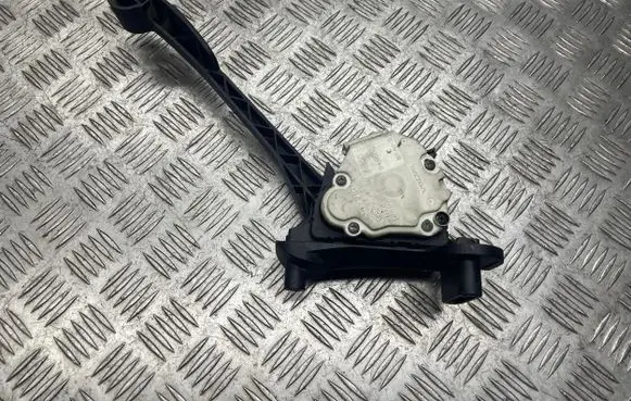 Volvo S80 Accelerator throttle pedal 9496821 F390 00776918