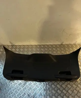 Tailgate trim