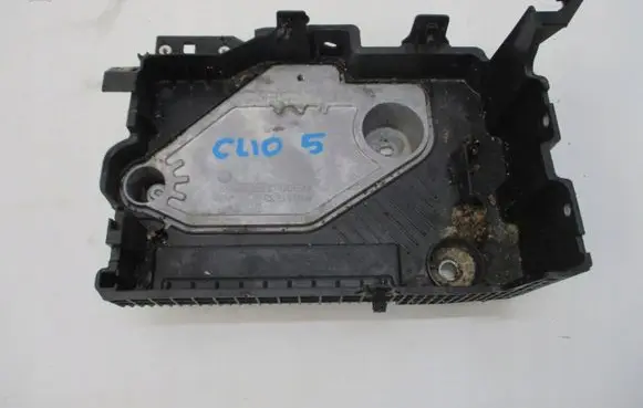 Renault Clio V Battery box tray 648947355R