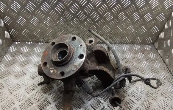 Volkswagen Touran I Front wheel hub