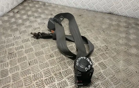 SsangYong Musso Front seatbelt