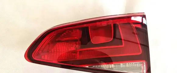 Volkswagen Golf VII Tailgate rear/tail lights 5GM945093B