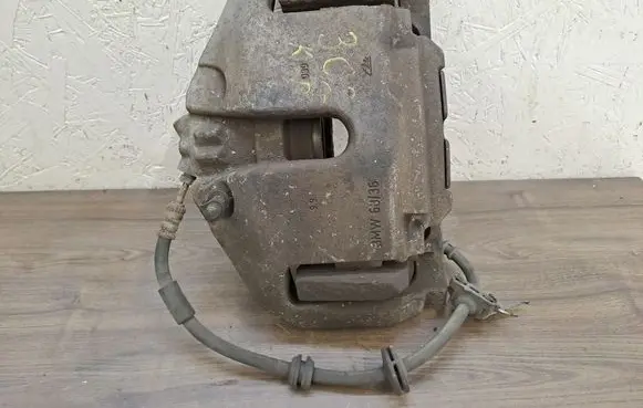 BMW 6 F12 F13 Front brake caliper 939