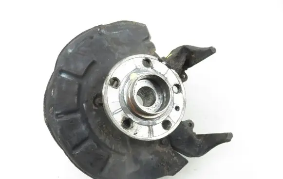 Volkswagen Polo IV 9N3 Front wheel hub spindle knuckle 